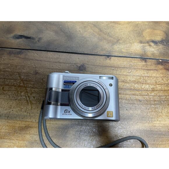 Panasonic Lumix DMC-LZ3 5MP Digital Camera 6x Optical Zoom - Silver - Tested - Picture 1 of 15